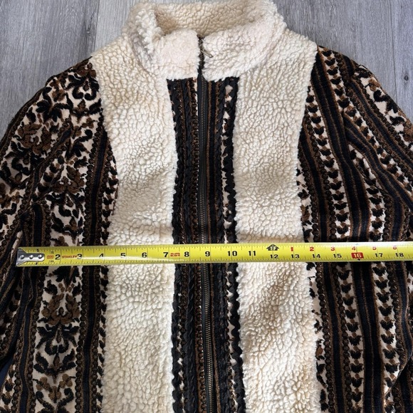 Vintage Handmade Artisan Embroidered Kashmiri Jacket Custom Sherpa Coat - Picture 4 of 7